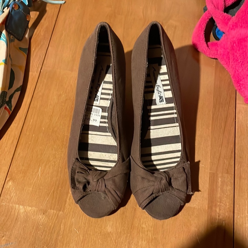 American Eagle Wedges